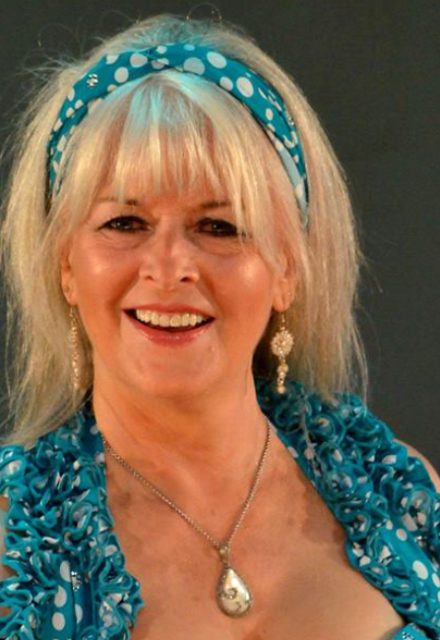 43:  Anne Kingston:  Sunday 14.30 - 16.30:  Somatic Dance